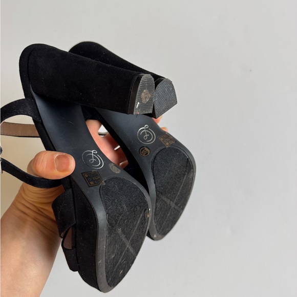 Chinese Laundry Black Heels - Picture 10 of 11